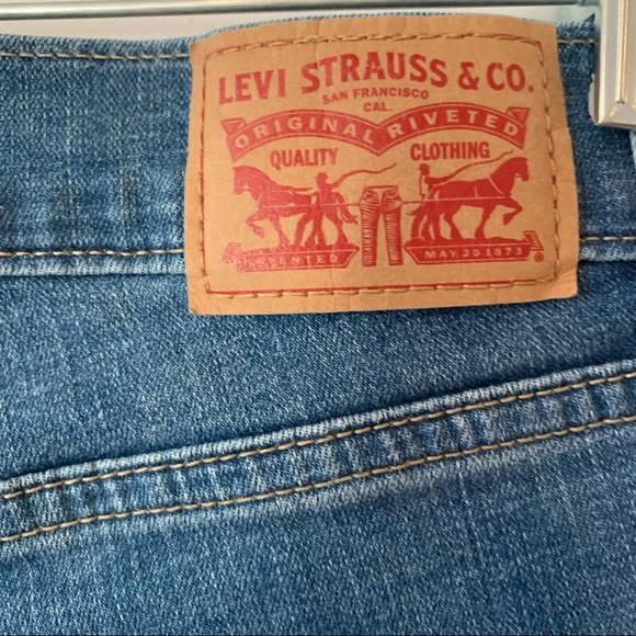 Levi’s Denim Jean Distressed shorts size 25 women’s Blue Summer - Picture 7 of 12